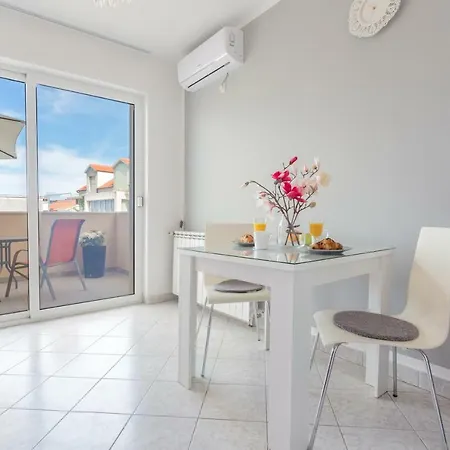 Gordana Jelicic Apartment Hvar Town