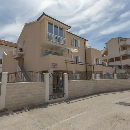 Gordana Jelicic * Hvar Town