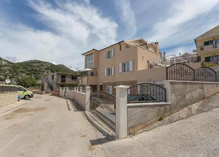 Gordana Jelicic * Hvar Town